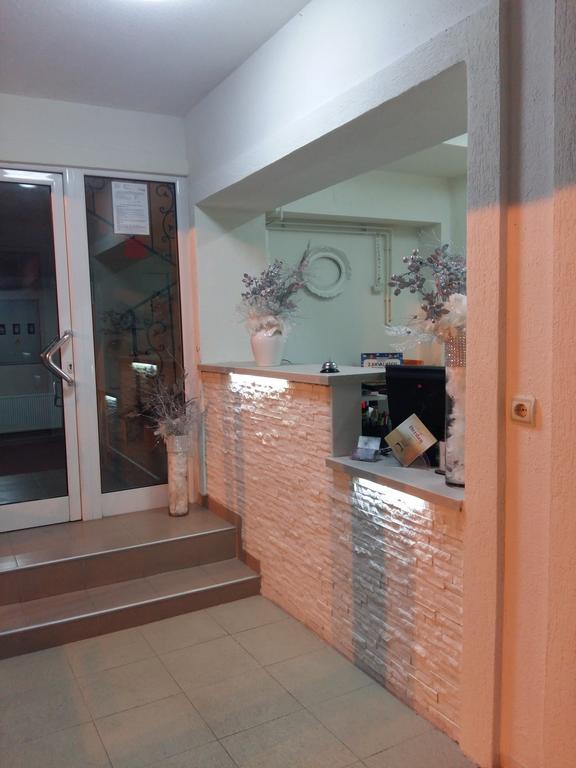 Garni Djerdan Hotel Kraljevo Buitenkant foto
